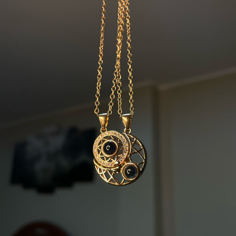 Collar sol y luna 100 idiomas (2x1)